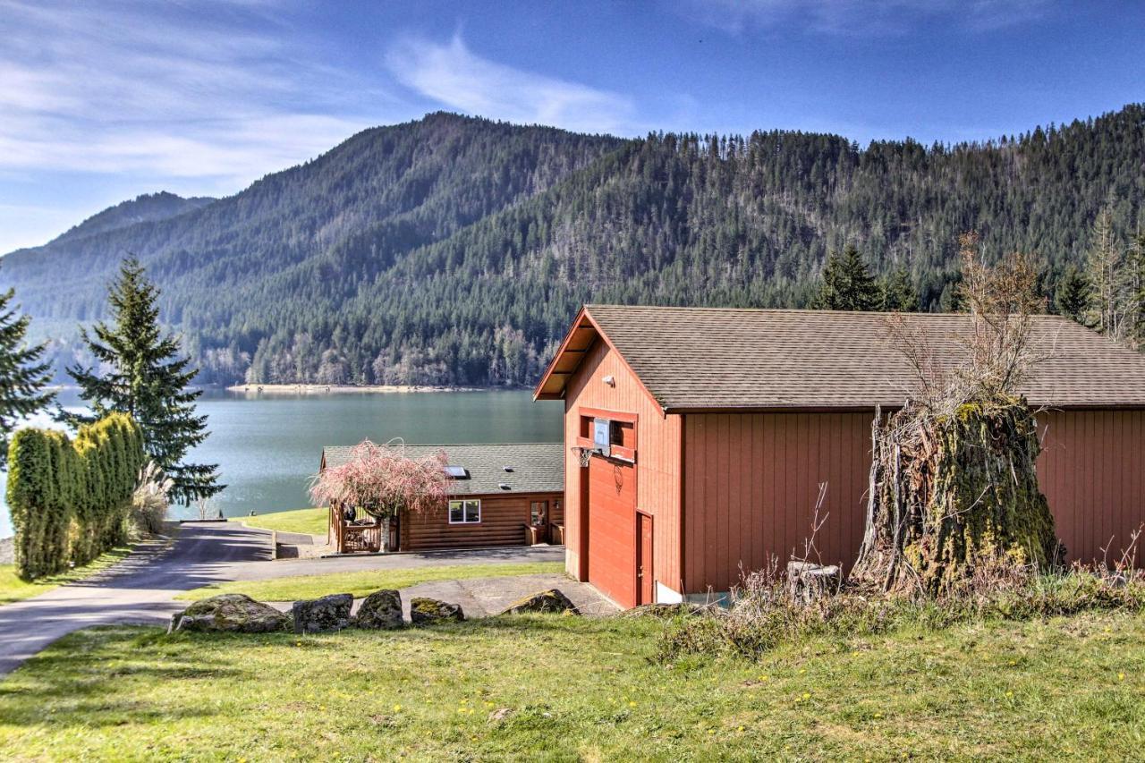 Lakefront Cabin With Stunning Mountain Views And Dock! Mineral Екстер'єр фото